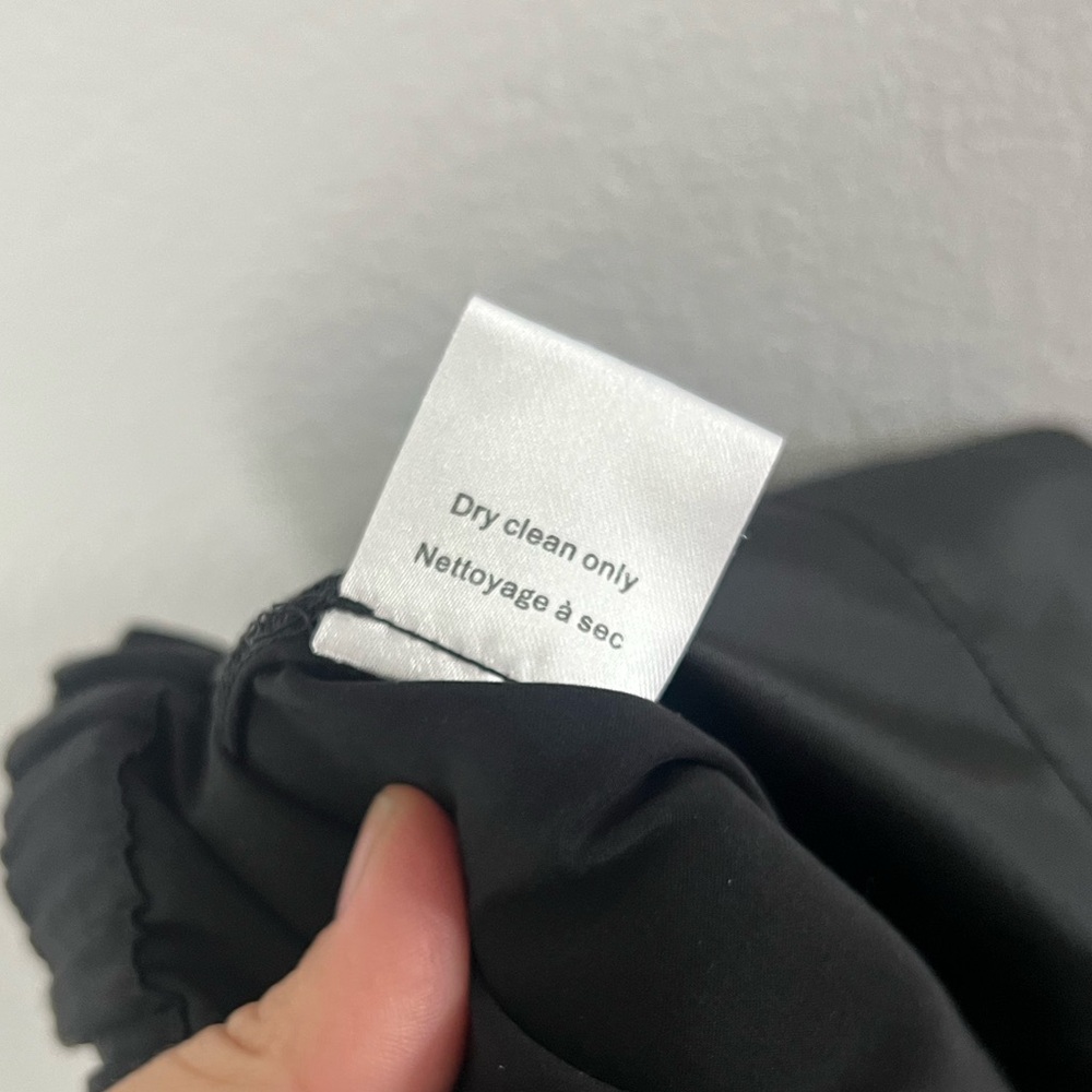 6397 Black 100% Silk Pull-On Crop Straight Leg‎ Pants Size Small - Picture 10 of 10